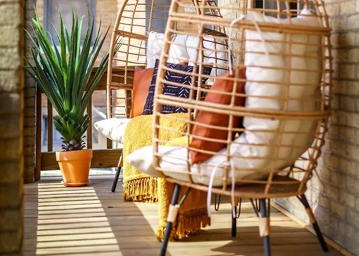 Сasa de vacaciones Jungle Gem By Jungle House Private Parking Reviews Downtown & Short North Walk To High Street Near Osu Convention Center & Nationwide Arena Columbus