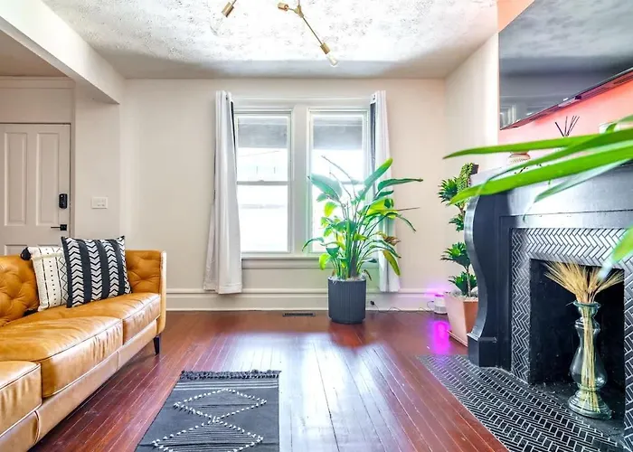 Сasa de vacaciones Jungle Gem By Jungle House Private Parking Reviews Downtown & Short North Walk To High Street Near Osu Convention Center & Nationwide Arena Columbus