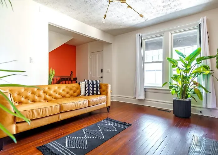 Сasa de vacaciones Jungle Gem By Jungle House Private Parking Reviews Downtown & Short North Walk To High Street Near Osu Convention Center & Nationwide Arena *
