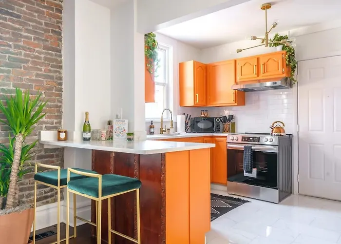 Сasa de vacaciones Jungle Gem By Jungle House Private Parking Reviews Downtown & Short North Walk To High Street Near Osu Convention Center & Nationwide Arena