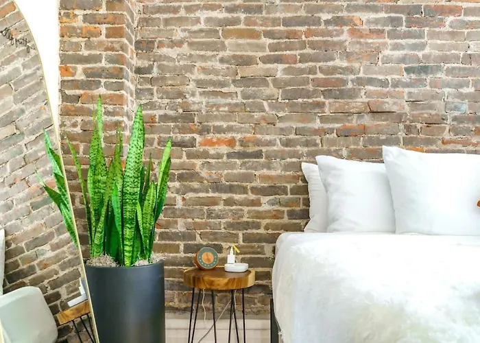 Сasa de vacaciones Jungle Gem By Jungle House Private Parking Reviews Downtown & Short North Walk To High Street Near Osu Convention Center & Nationwide Arena *