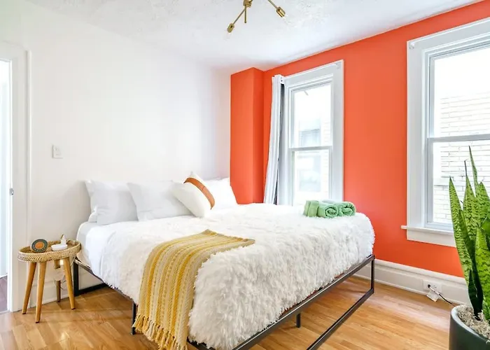 Jungle Gem By Jungle House Private Parking Reviews Downtown & Short North Walk To High Street Near Osu Convention Center & Nationwide Arena Сasa de vacaciones Columbus