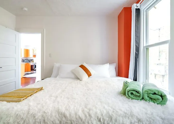 Сasa de vacaciones Jungle Gem By Jungle House Private Parking Reviews Downtown & Short North Walk To High Street Near Osu Convention Center & Nationwide Arena Columbus